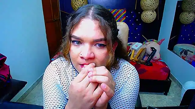 Snapshot of ShantalBlonde chatting on March 14, 2025, 3:48 am ShantalBlonde online show from March 14, 2025, 3:48 am