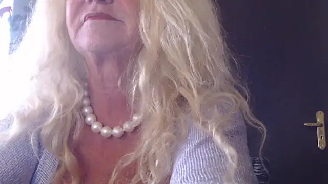 THESensualhorny online show from November 21, 2025, 3:22 pm