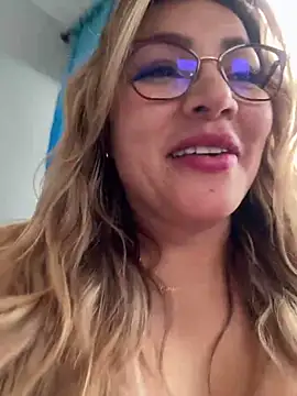 DIANITA 1988 online show from January 6, 2025, 9:54 pm