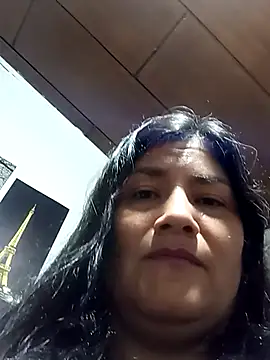 salomexlove 20 online show from March 30, 2026, 11:33 am