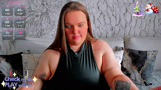 Snapshot of _MarryGirl_ chatting on January 2, 2025, 8:39 am  MarryGirl  online show from January 2, 2025, 8:39 am