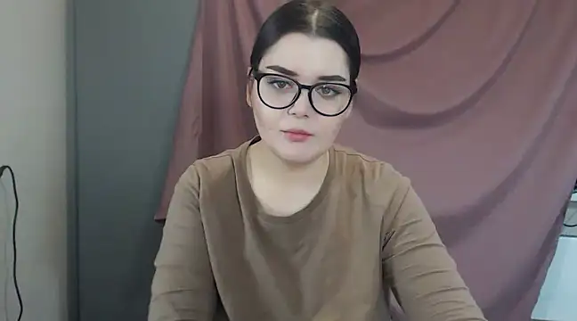 ohhhMie online show from February 11, 2025, 6:55 pm