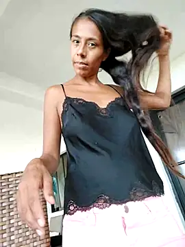 Luna-Natural online show from December 13, 2025, 8:36 pm