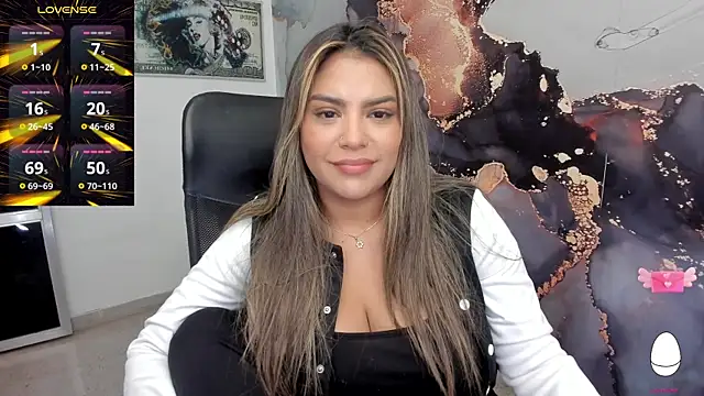 sweetfabianaxl online show from February 11, 2025, 7:16 pm