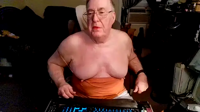 Toastir online show from September 27, 2025, 8:03 pm