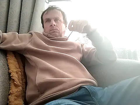 grzes19763 online show from October 1, 2025, 8:31 am