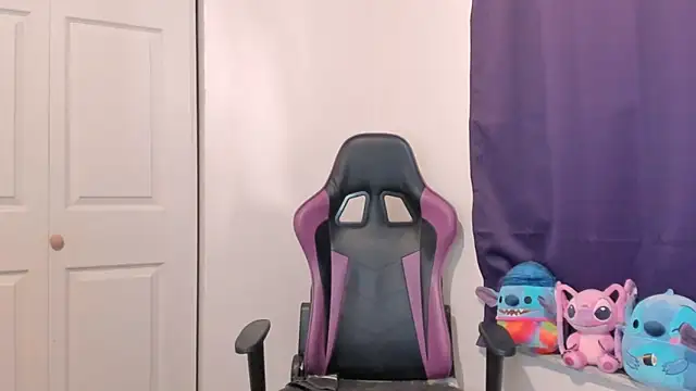 Snapshot of Bigt3ti chatting on December 24, 2024, 4:51 pm Bigt3ti online show from December 24, 2024, 4:51 pm