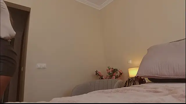 Snapshot of your_poison-girl chatting on February 1, 2026, 2:37 pm your poison-girl online show from February 1, 2026, 2:37 pm