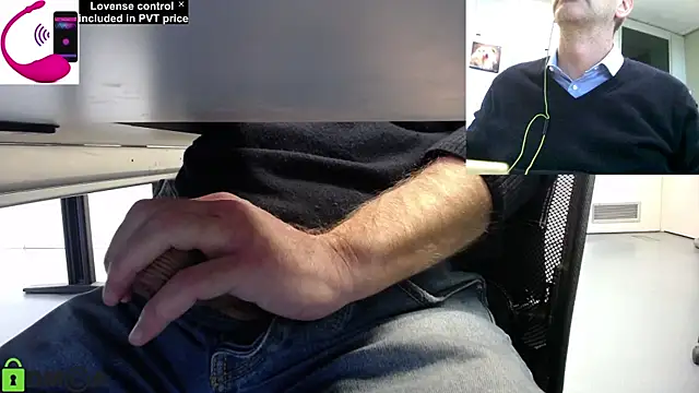 Snapshot of pliko chatting on November 10, 2025, 10:03 am pliko online show from November 10, 2025, 10:03 am