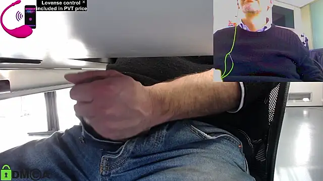 Snapshot of pliko chatting on February 5, 2026, 2:11 pm pliko online show from February 5, 2026, 2:11 pm