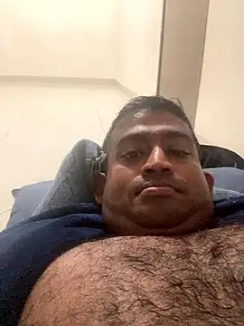 Sujiynb online show from March 8, 2026, 6:12 pm