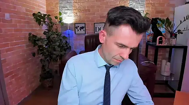 SteveTiger online show from March 18, 2025, 3:53 pm