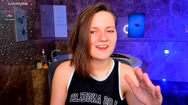 MelindaTin online show from June 6, 2026, 12:05 am