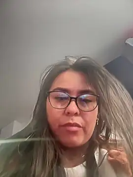 Ixchel Anaid online show from December 18, 2025, 2:23 pm