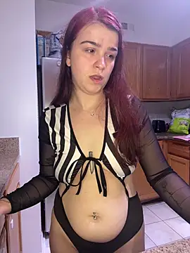 joeystaciee online show from April 16, 2026, 1:06 am