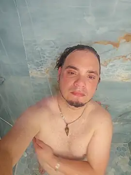 latinoflpr online show from February 22, 2026, 3:51 am