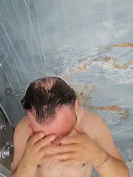 latinoflpr online show from April 13, 2026, 10:26 pm