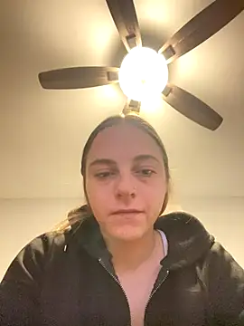 jaseyrae online show from October 23, 2025, 11:31 am