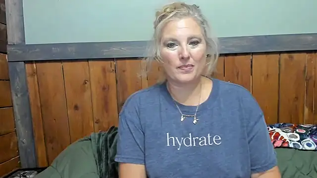 lisaxlovexxx online show from October 3, 2025, 6:16 pm