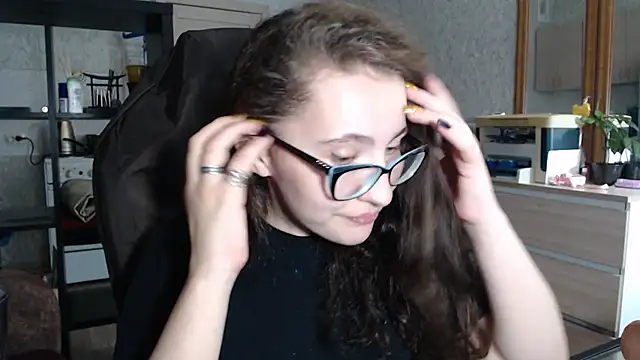 AnKey Rayah online show from December 15, 2024, 3:09 pm