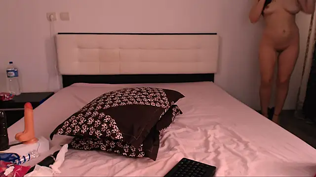 Snapshot of DaryanaRed08 chatting on February 16, 2025, 11:38 am DaryanaRed08 online show from February 16, 2025, 11:38 am