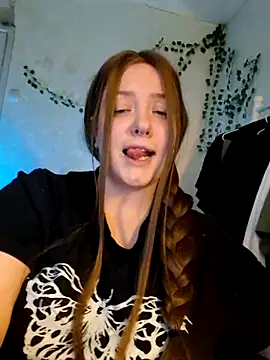 Snapshot of Sophia_Edwards chatting on April 6, 2026, 12:08 am Sophia Edwards online show from April 6, 2026, 12:08 am