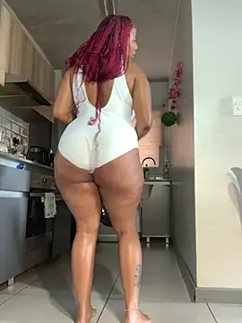 CurvyDesire1 online show from March 14, 2025, 7:48 am