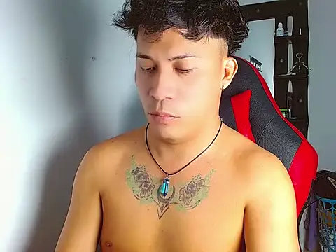 boyhot23x online show from April 18, 2026, 2:48 am