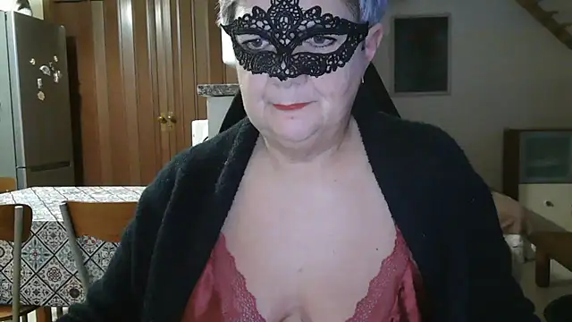 Snapshot of simona60 chatting on December 17, 2024, 2:00 pm simona60 online show from December 17, 2024, 2:00 pm