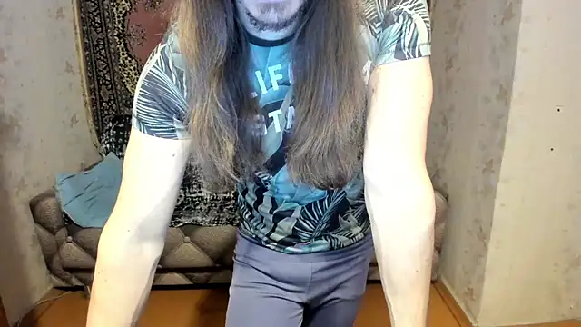 Marrymepls online show from March 18, 2025, 6:37 pm