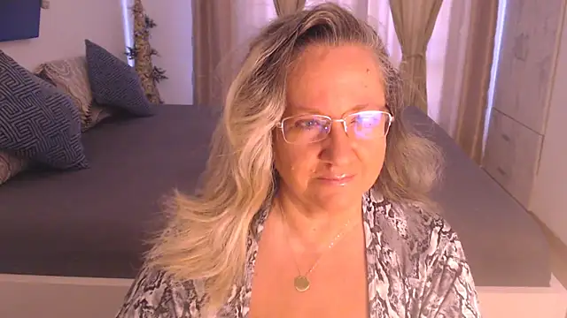 Raisshy online show from September 21, 2025, 9:55 am