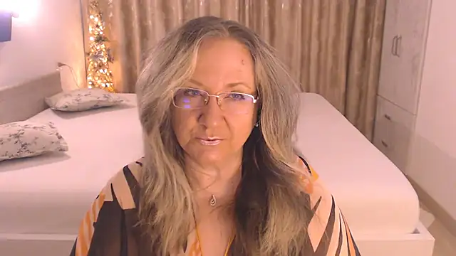 Snapshot of Raisshy chatting on February 13, 2026, 7:04 am Raisshy online show from February 13, 2026, 7:04 am