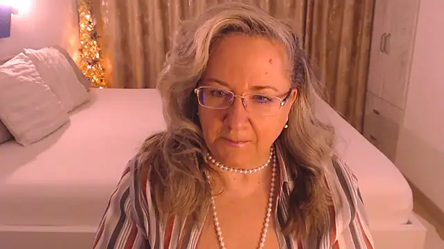 Snapshot of Raisshy chatting on March 3, 2026, 5:13 am Raisshy online show from March 3, 2026, 5:13 am