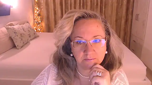 Raisshy online show from March 12, 2026, 5:02 am