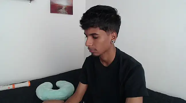 Snapshot of stevenosori chatting on January 18, 2025, 2:44 pm stevenosori online show from January 18, 2025, 2:44 pm