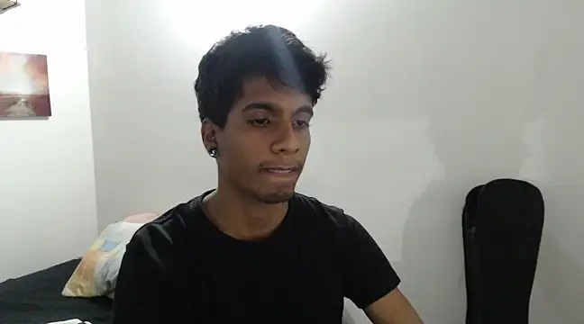 Snapshot of stevenosori chatting on February 14, 2025, 1:02 am stevenosori online show from February 14, 2025, 1:02 am