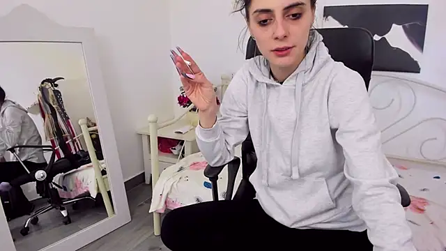 jessystarr online show from March 21, 2025, 2:29 pm