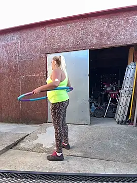 Snapshot of SabinaSweety chatting on March 8, 2025, 2:40 pm SabinaSweety online show from March 8, 2025, 2:40 pm