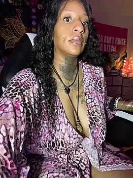 MzParker online show from March 6, 2025, 4:41 am