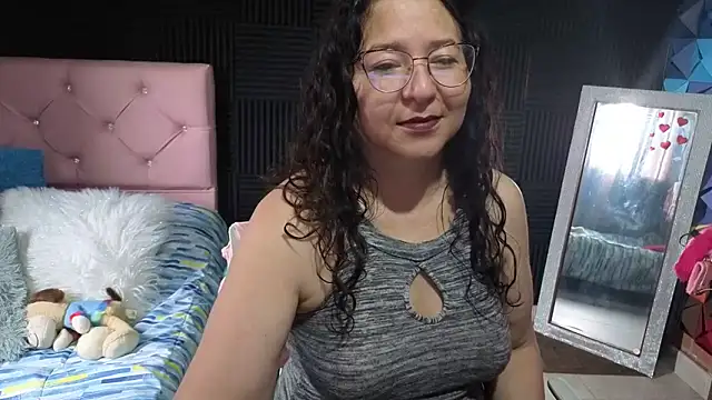 katifoxx online show from March 23, 2026, 4:00 pm