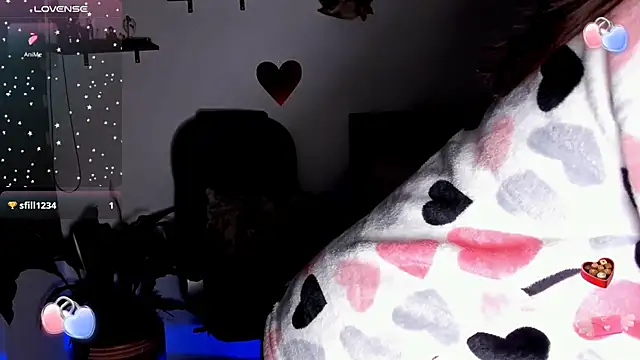 Ariella tits online show from February 17, 2025, 11:53 pm