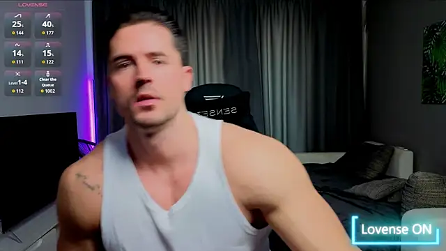 jasonblake19 online show from April 16, 2026, 5:41 am