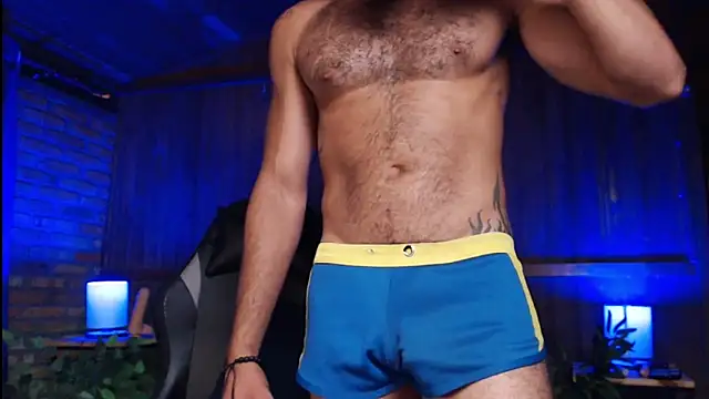 Snapshot of PedroMancini chatting on February 27, 2025, 2:00 pm PedroMancini online show from February 27, 2025, 2:00 pm