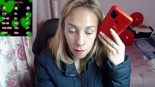 cristin doll  online show from February 13, 2026, 9:33 pm