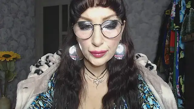 Aziza1 online show from November 2, 2025, 2:52 pm