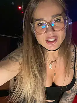 Etwas neugierig online show from January 14, 2026, 2:12 pm