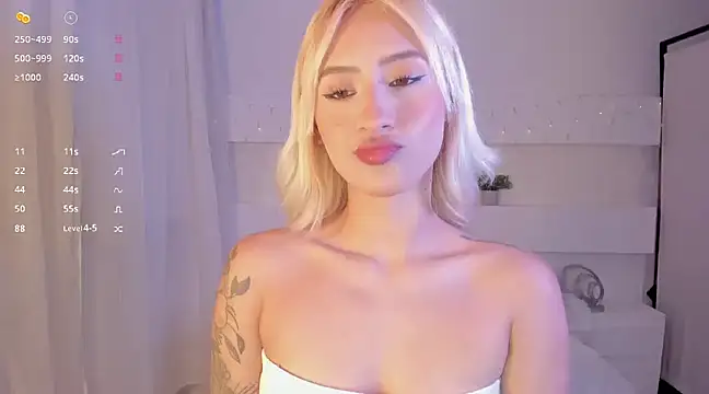 AshleyRoys online show from December 24, 2024, 3:37 pm