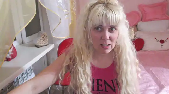 SunnySylvia online show from February 21, 2025, 5:09 pm