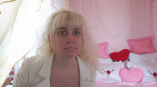 SunnySylvia online show from February 22, 2025, 6:06 am