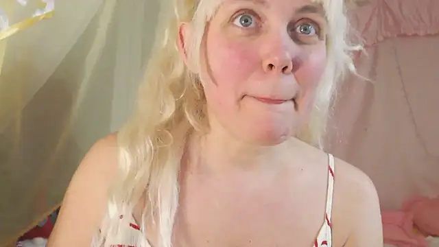 SunnySylvia online show from February 16, 2026, 5:20 pm